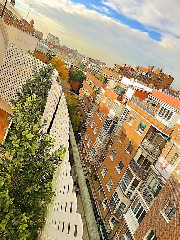Atico-Penthouse Bernabeu Hotel Madrid Exterior photo